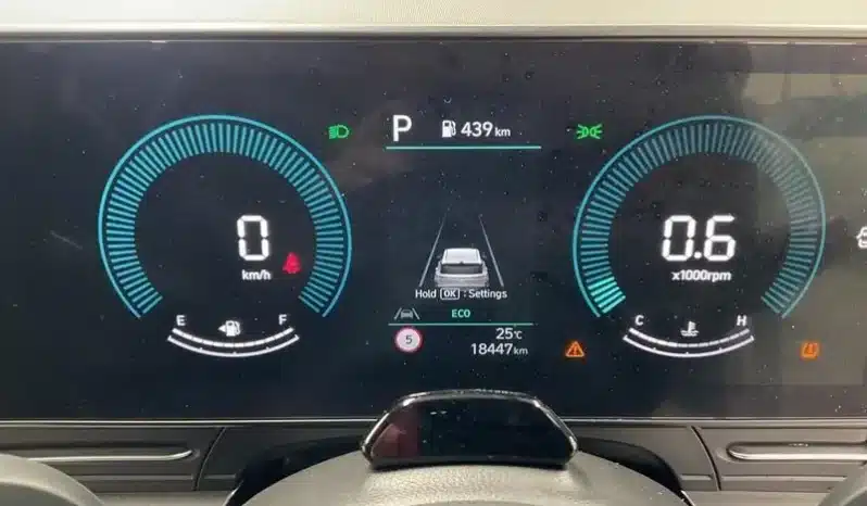 
								2024 Hyundai Kona SX2.V1 MY24 White Continuous Variable Wagon full									