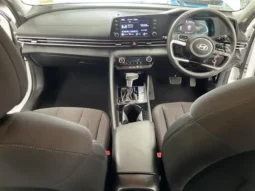 
										2024 Hyundai i30 CN7.V2 MY24 HEV 1.6P DCT White 6 Speed Auto Dual Clutch Sedan full									