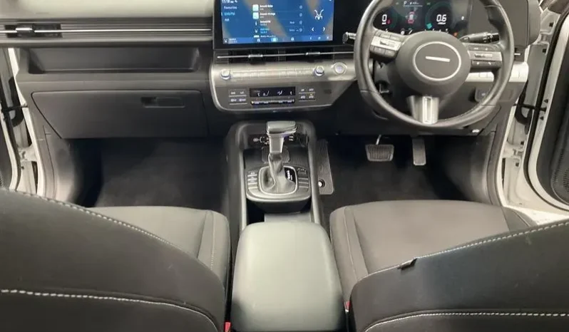 
								2024 Hyundai Kona SX2.V1 MY24 White Continuous Variable Wagon full									