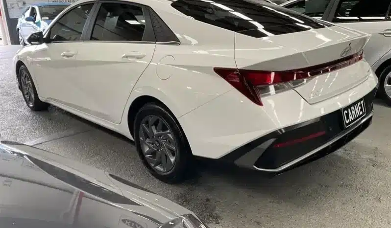 
								2024 Hyundai i30 CN7.V2 MY24 HEV 1.6P DCT White 6 Speed Auto Dual Clutch Sedan full									