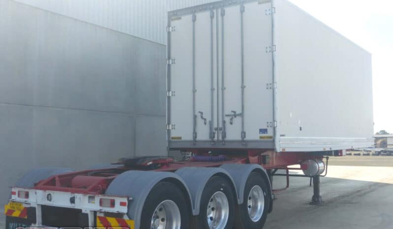 
								2007 Maxitrans 12 Pallet Rollback Refrigerated Pantech A Tra full									