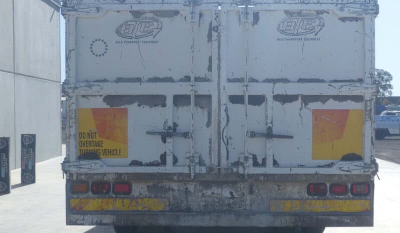 
								2010 Boomer Plant Walking FLOOR PIG Trailer full									