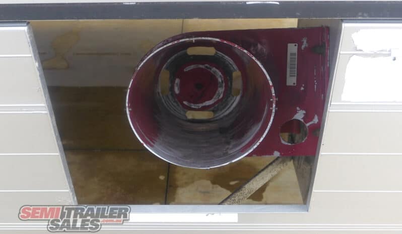 
								1996 Hockney 47,400 Litre Aluminium Tanker full									