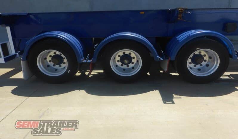 
								2011 Barker Heavy Duty 40FT TRI Axle Skel full									