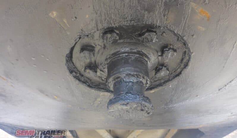 
								2002 Lusty Bogie Enclosed Tipper full									