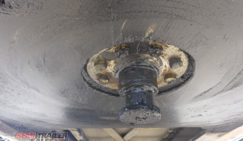 
								2002 Lusty Bogie Enclosed Tipper full									