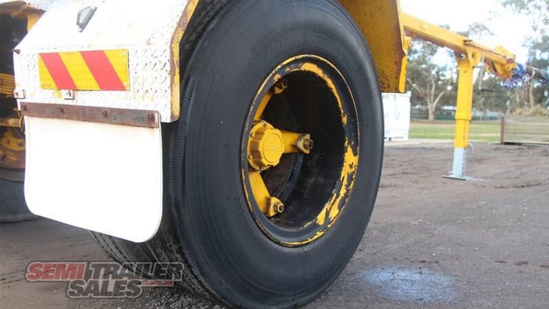 
								1981 Custom Pole Jinker Semi Trailer full									