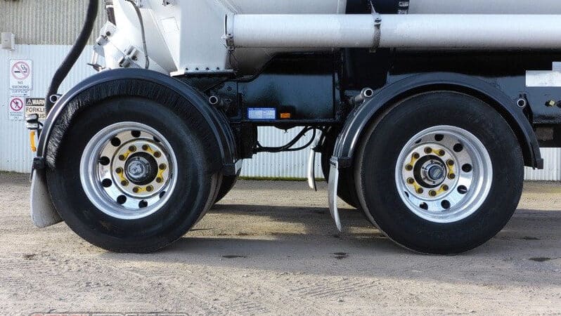 
2006 Marshall Lethlean Combination Bulk Tanker B Double SET full									