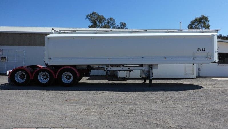 
								1994 Hockney Aluminium Fuel Tanker A Trailer full									