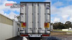 
										1997 Lucar 35FT Refrigerated Pantech full									