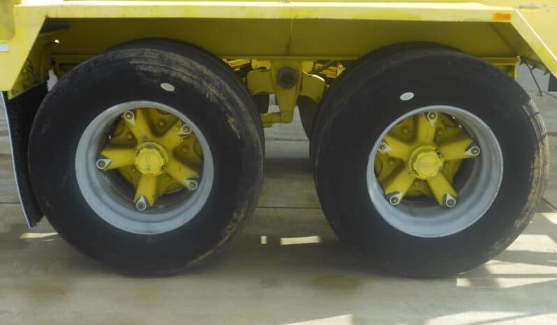 
								1981 Krueger 20FT Skel full									