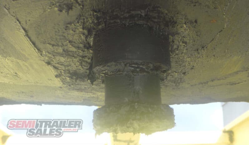 
								1981 Krueger 20FT Skel full									