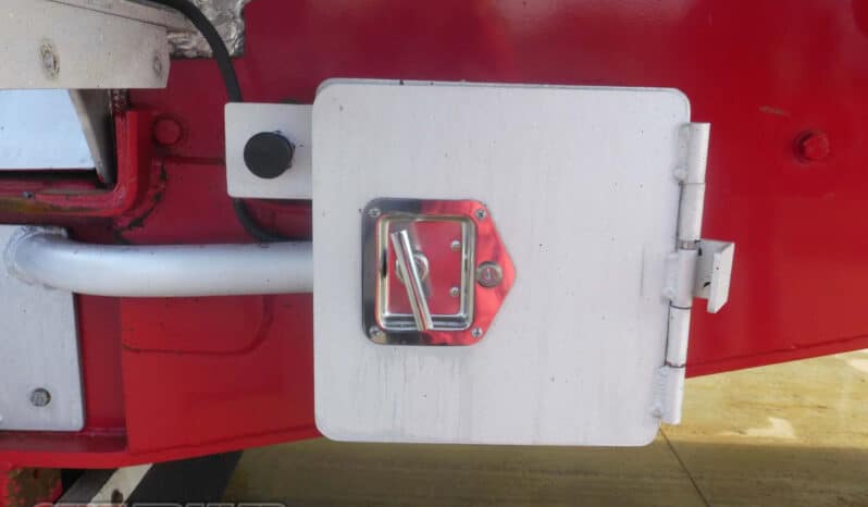 
								2002 Lusty TIP Over Axle Bogie Tipping A Trailer full									