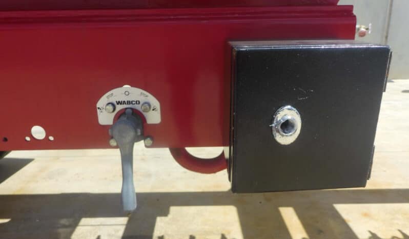 
								2019 Cimc 40FT Retractable Skel full									