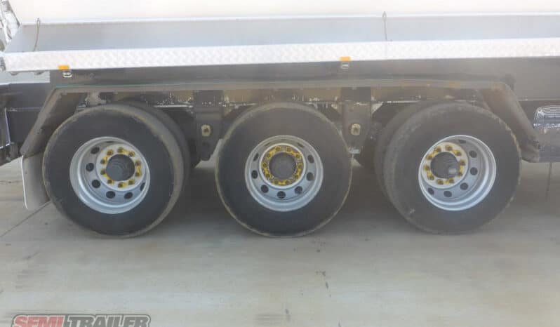 
								2013 Stonestar Vacuum Tanker full									