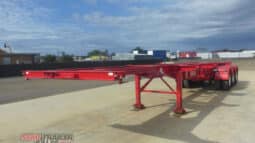 
										2010 Barker 40FT Retractable Skel full									