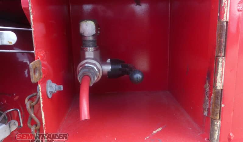 
								2010 Barker 40FT Retractable Skel full									