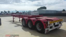 
										2010 Barker 40FT Retractable Skel full									