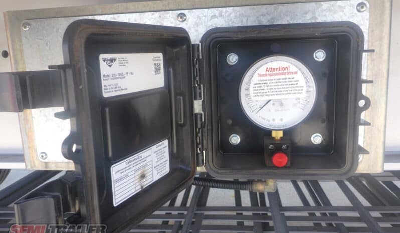 
								2023 Maxitrans 12 Pallet FLAT TOP A Trailer full									