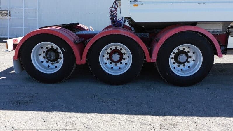 
								1994 Hockney Aluminium Fuel Tanker A Trailer full									