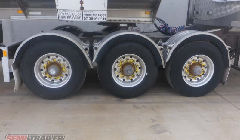 
								2013 Marshall Lethlean Fuel Tanker B Double SET full									