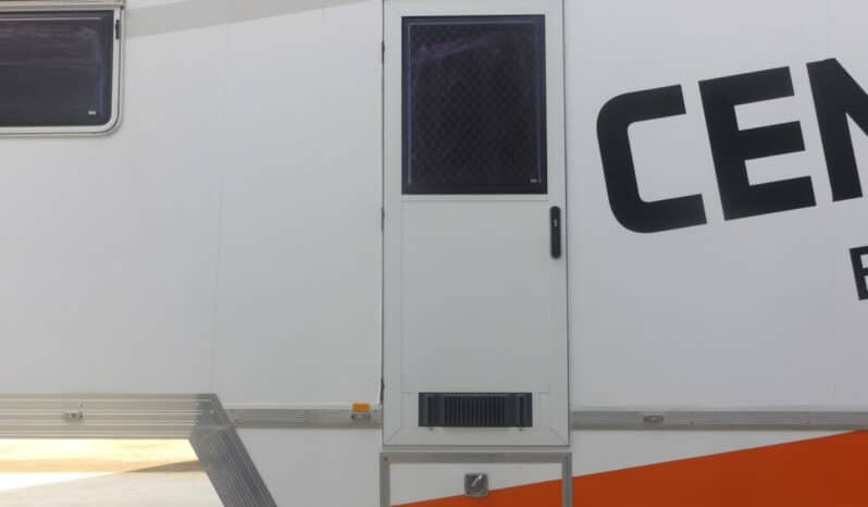 
								2018 MCF Enclosed Race CAR Transporter full									