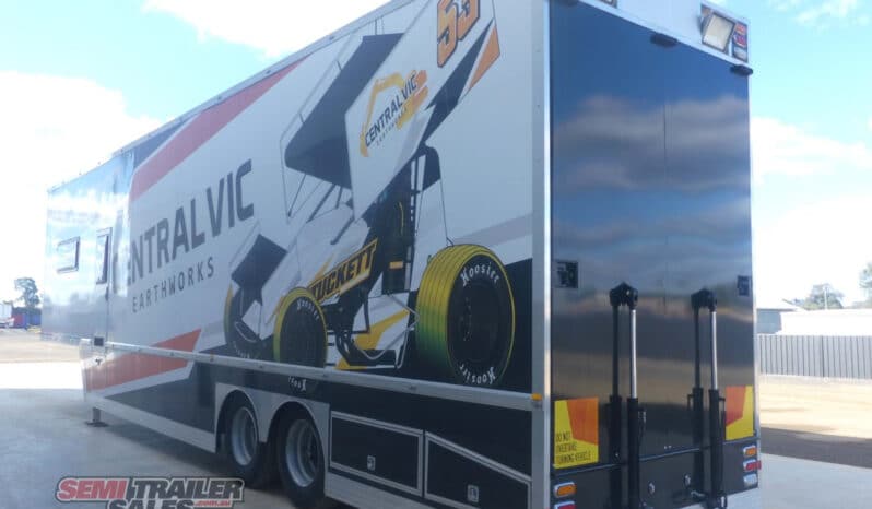 
								2018 MCF Enclosed Race CAR Transporter full									