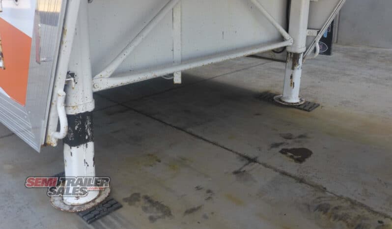 
								2018 MCF Enclosed Race CAR Transporter full									