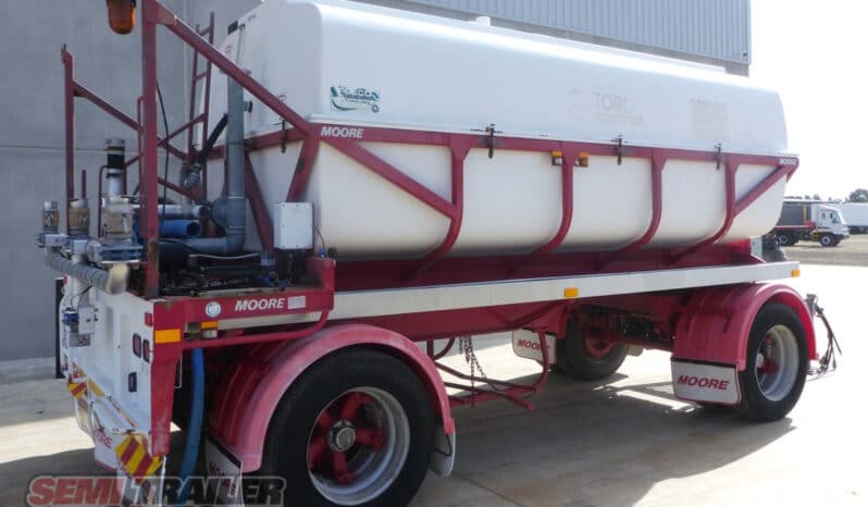 
								2006 Moore 12,000 Litre Water Tanker Super DOG Trailer full									