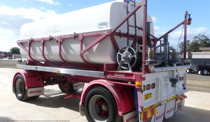 
								2006 Moore 12,000 Litre Water Tanker Super DOG Trailer full									