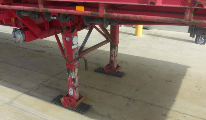 
								2002 Barker 45FT-71FT FLAT TOP Extendable full									