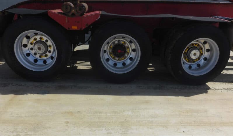 
								2005 Hamelex White Hook Lift Trailer full									