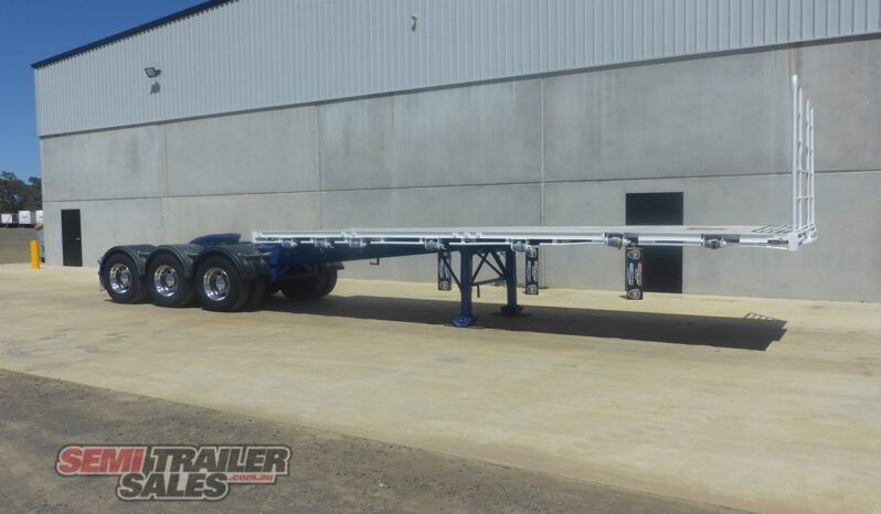 
								2005 Barker 12 Pallet FLAT TOP A Trailer full									