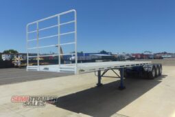 
										2005 Barker 12 Pallet FLAT TOP A Trailer full									