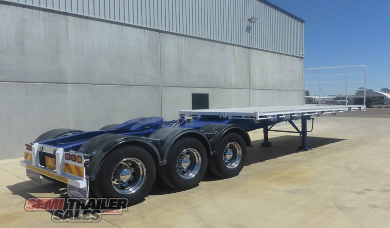
								2005 Barker 12 Pallet FLAT TOP A Trailer full									