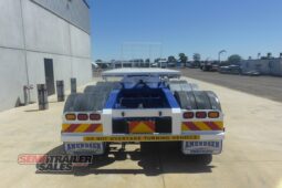 
										2005 Barker 12 Pallet FLAT TOP A Trailer full									