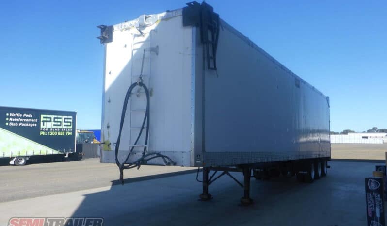 
								2003 Lusty Walking FLOOR full									