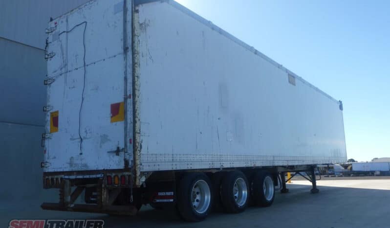 
								2003 Lusty Walking FLOOR full									