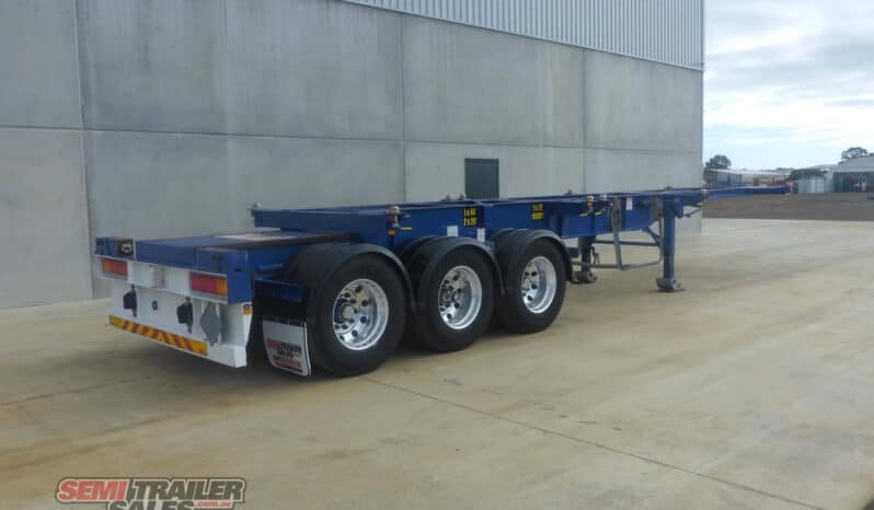 
								2016 Maxitrans 40FT Retractable Skel full									