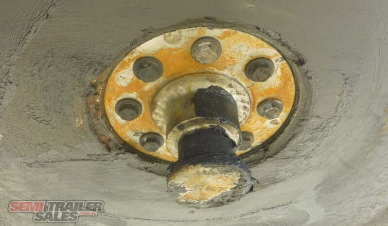 
								2006 Omega Bogie Fuel Tanker full									