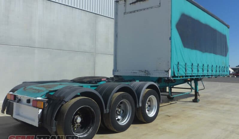 
								1997 Freighter 12 Pallet Curtainsider A Trailer full									
