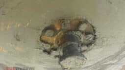 
										2002 Krueger Retractable Skel full									