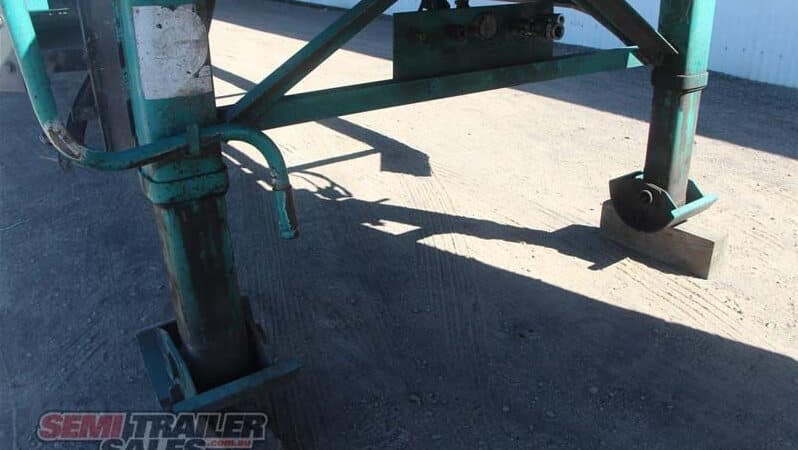 
								2004 Barker 53FT Bogie Axle Skel full									