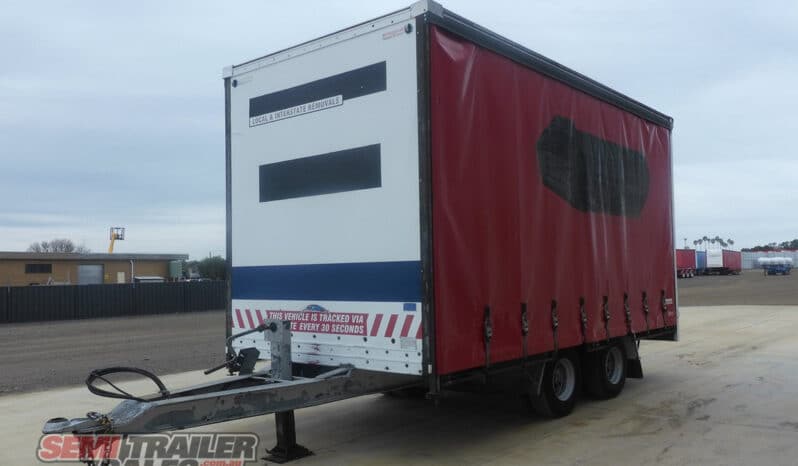 
								2005 TAG-A-Long Dual Axle Curtainsider Trailer full									