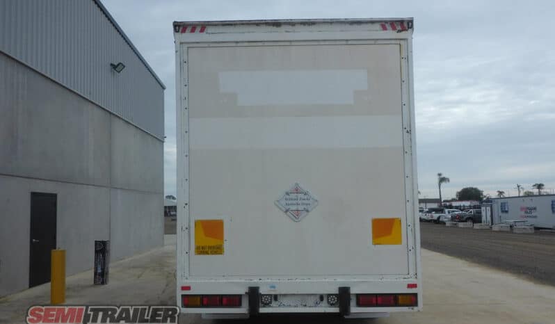 
								2005 TAG-A-Long Dual Axle Curtainsider Trailer full									