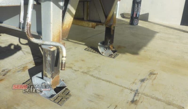 
								2010 Maxitrans 22 Pallet Dropdeck Curtainsider full									