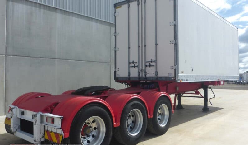 
								2006 Maxitrans 12 Pallet Refrigerated Rollback Pantech A Tra full									