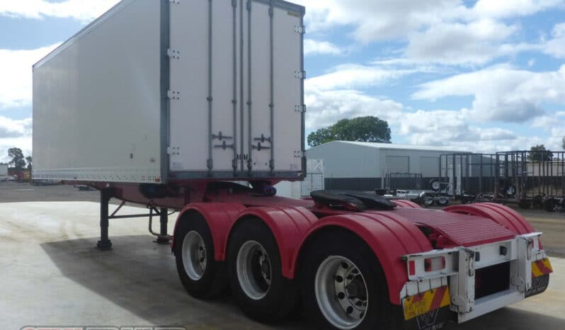 
								2006 Maxitrans 12 Pallet Refrigerated Rollback Pantech A Tra full									