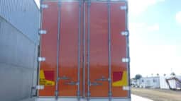 
										2008 Maxitrans Quad Axle Chain Driven FLOOR Curtainsider full									