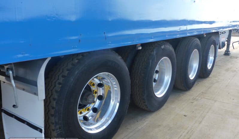 
								2008 Maxitrans Quad Axle Chain Driven FLOOR Curtainsider full									